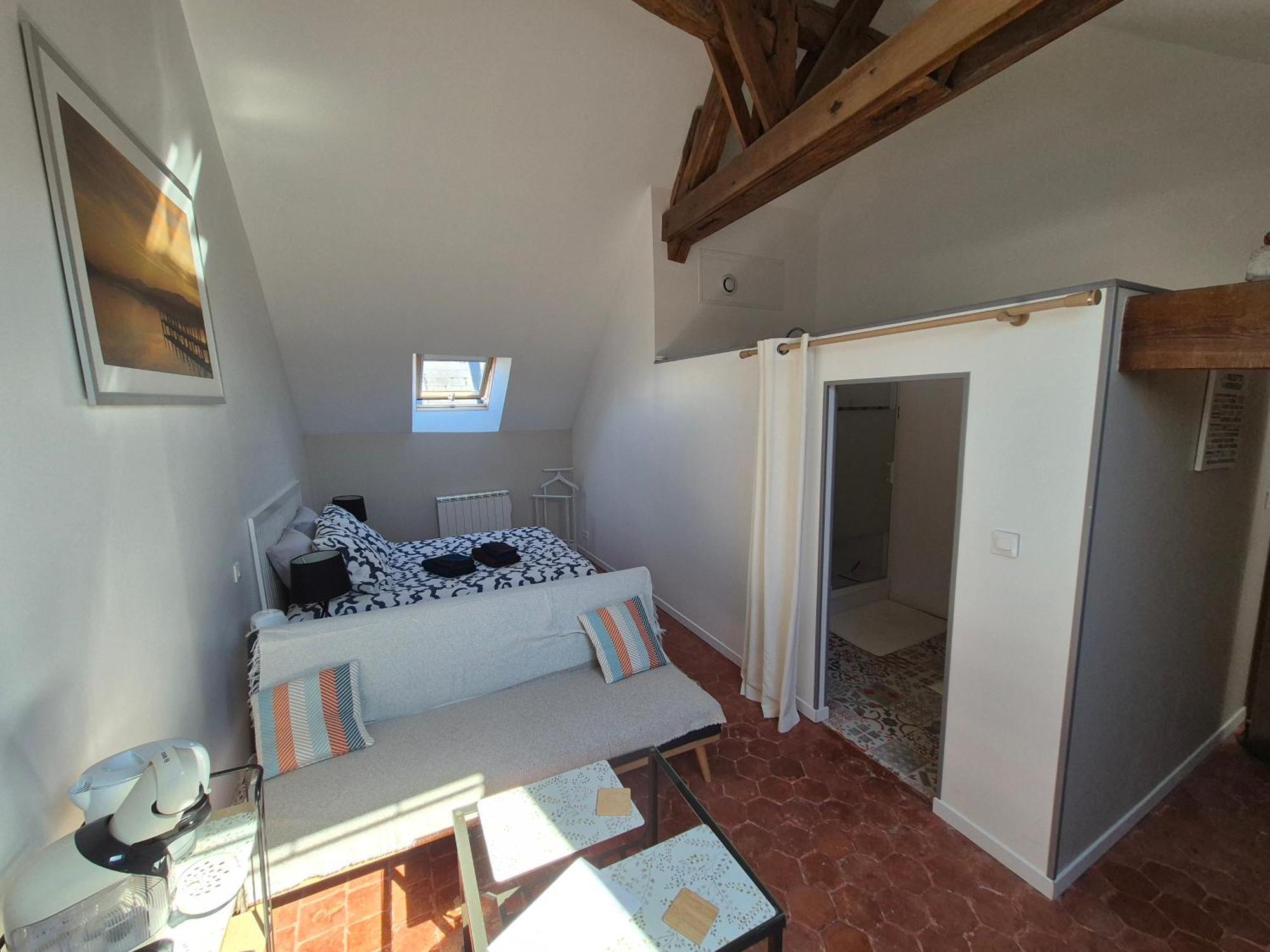 L'Eden Cache Hotel Beaune-la-Rolande Eksteriør billede